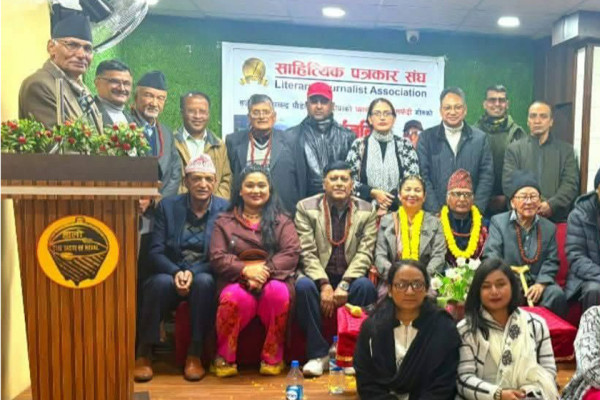 गीतकार ‘भीमफेदीया’ काे ‘प्यारो गाउँ भीमफेदी’ सार्वजनिक